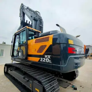 Hyundai HX220L Excavator