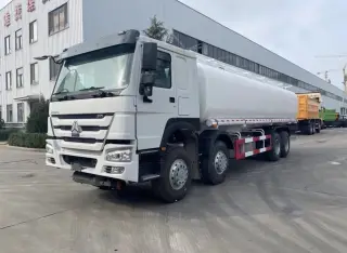 Sinotruk Howo Cnhtc Fuel Tanker