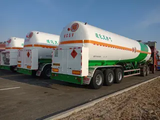 3 Axle Lng Semi-Trailer