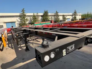 SKELETON SEMI-TRAILER