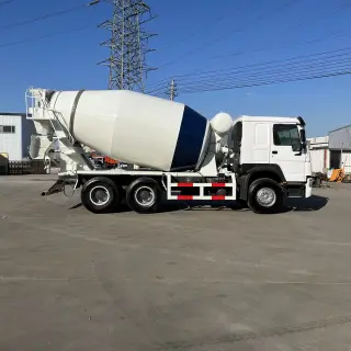 MIXER TRUCK